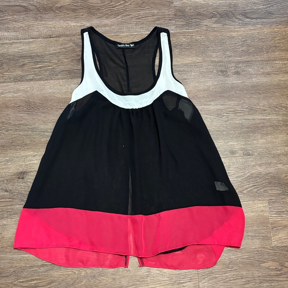 women’s pink and black flowy tank